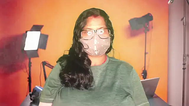 mamoni91 online show from October 28, 2025, 3:40 am