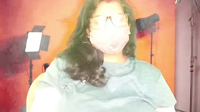 mamoni91 online show from September 20, 2025, 2:38 am