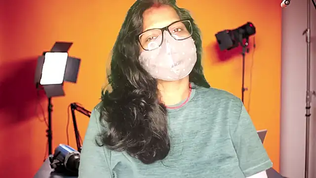 mamoni91 online show from October 22, 2025, 2:44 am