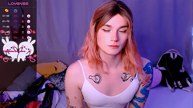 Snapshot of Alice_Hells chatting on February 7, 2026, 5:48 am Alice Hells online show from February 7, 2026, 5:48 am