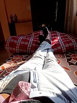 RRahullove69 online show from December 17, 2025, 8:08 am