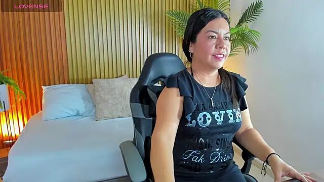 Snapshot of nahia_13 chatting on November 4, 2025, 12:09 pm nahia 13 online show from November 4, 2025, 12:09 pm