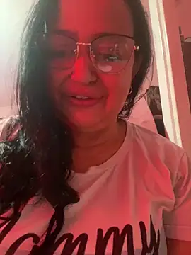GiaNahomi online show from March 16, 2025, 1:49 pm