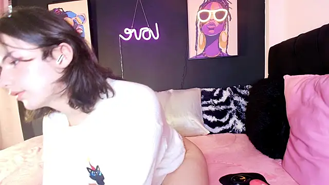 Angel shiny online show from January 13, 2026, 9:41 pm