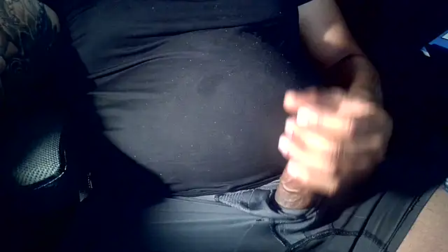 Snapshot of DesignedBalance25 chatting on February 7, 2026, 4:42 am DesignedBalance25 online show from February 7, 2026, 4:42 am