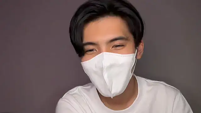 Lio kun online show from October 31, 2025, 3:08 pm