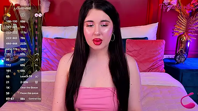 Mayzzie online show from April 3, 2026, 7:20 pm