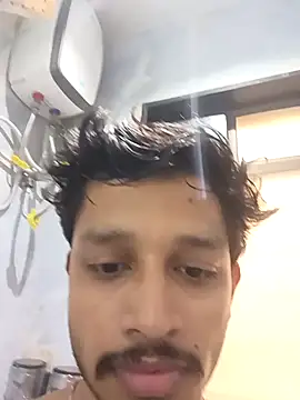 skinnyyyyyyyyy online show from November 28, 2025, 4:34 am