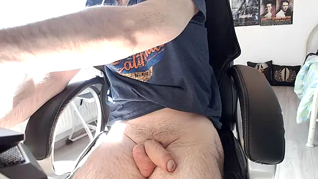 SteveStiffbone online show from March 18, 2025, 11:55 am