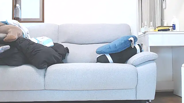 Snapshot of nmnk_CH chatting on October 11, 2025, 10:33 pm nmnk CH online show from October 11, 2025, 10:33 pm