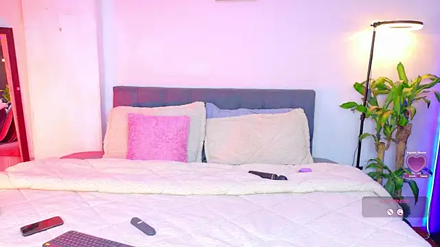 Rouse Hilton online show from October 3, 2025, 4:41 pm