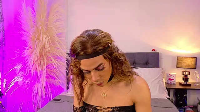 Rouse Hilton online show from November 16, 2025, 2:49 am