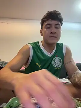 LCarreraa online show from March 2, 2026, 1:06 am