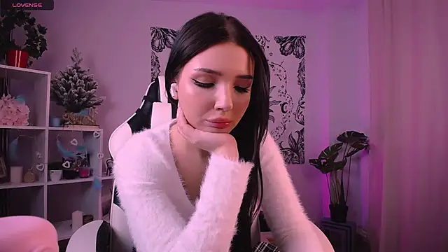 EmmaKeam online show from January 9, 2025, 6:38 am