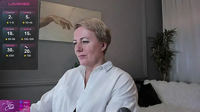 Nika Smit online show from February 2, 2025, 11:18 am