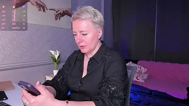 Snapshot of Nika_Smit chatting on June 27, 2026, 7:03 am Nika Smit online show from June 27, 2026, 7:03 am