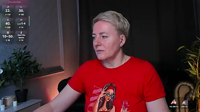 Nika Smit online show from April 25, 2026, 5:10 am