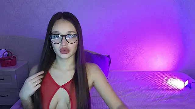 Megan Kira online show from February 14, 2025, 6:02 am