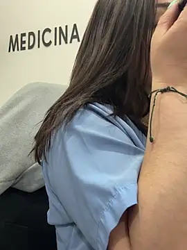 NATHALIA-28  online show from April 15, 2026, 1:04 pm