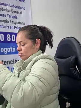 NATHALIA-28  online show from February 5, 2026, 12:01 pm