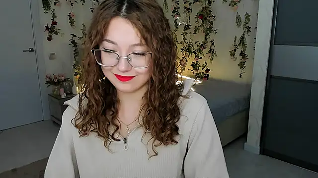 SereneFlame online show from November 13, 2025, 4:00 pm