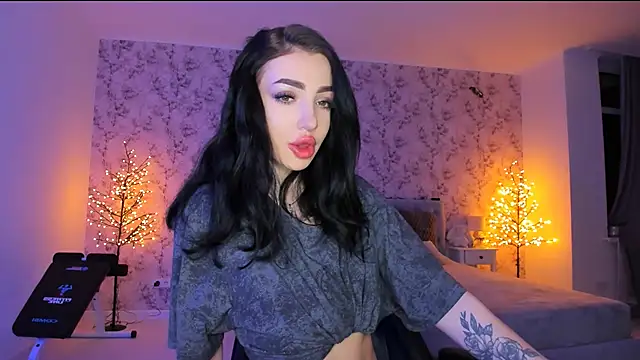 Snapshot of NancyLovee_ chatting on January 31, 2026, 10:41 pm NancyLovee online show from January 31, 2026, 10:41 pm