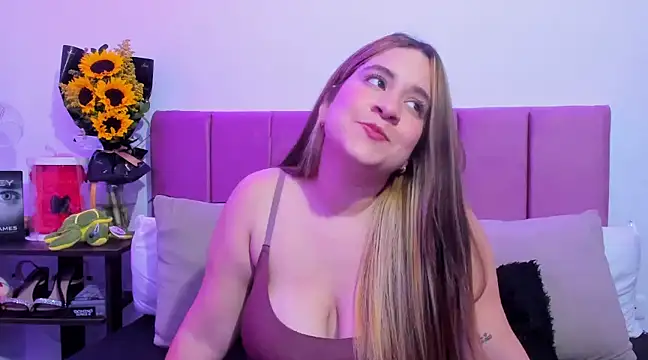 EmmyGray online show from December 9, 2024, 7:39 am