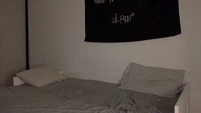 Snapshot of ur_molly chatting on October 14, 2025, 2:50 pm ur molly online show from October 14, 2025, 2:50 pm