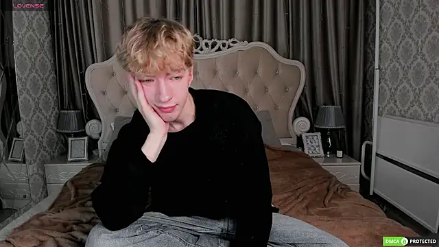 TrevorBenson online show from October 8, 2025, 3:08 am