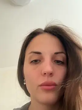 AmiLavs online show from November 24, 2025, 6:24 am