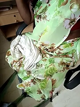 Snapshot of Pavitra78 chatting on March 20, 2025, 8:09 am Pavitra78 online show from March 20, 2025, 8:09 am