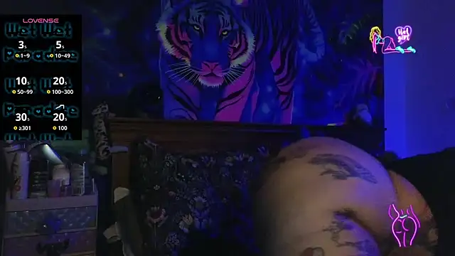 tattoomilf86 online show from February 21, 2026, 9:06 pm