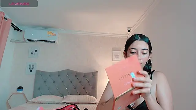 Snapshot of brooklove_doll chatting on November 15, 2025, 8:46 pm brooklove doll online show from November 15, 2025, 8:46 pm