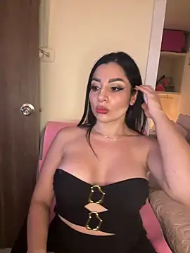 MOMALANA online show from October 17, 2025, 9:27 pm