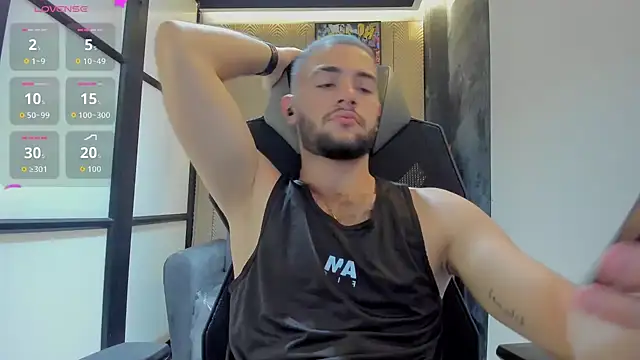 MaximusDick1  online show from February 12, 2026, 12:05 pm