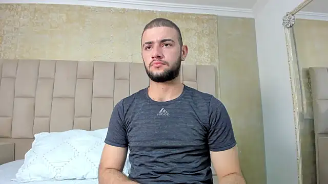 Snapshot of MaximusDick1_ chatting on October 22, 2025, 2:55 am MaximusDick1 online show from October 22, 2025, 2:55 am