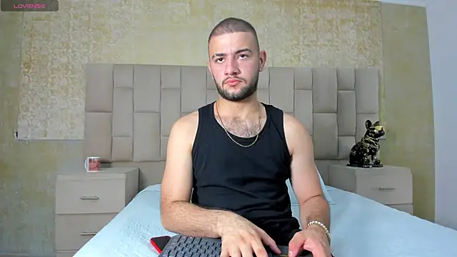 Snapshot of MaximusDick1_ chatting on November 11, 2025, 3:12 am MaximusDick1 online show from November 11, 2025, 3:12 am