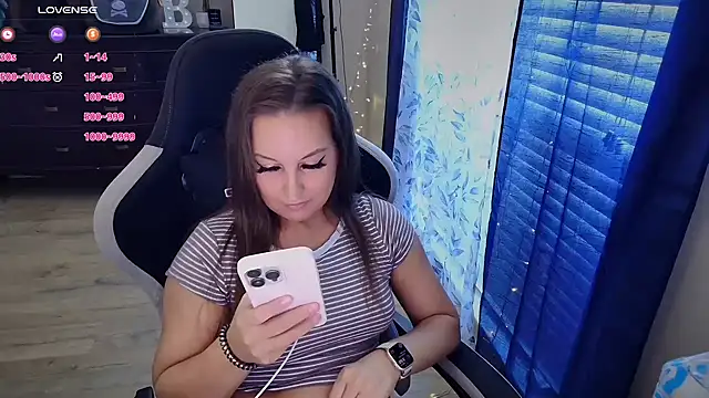 Brooklyn Bee online show from October 15, 2025, 8:50 pm