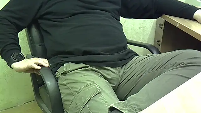 Snapshot of nikdov3 chatting on February 19, 2026, 4:42 am nikdov3 online show from February 19, 2026, 4:42 am