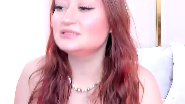 SalommeFlores online show from October 6, 2025, 7:36 pm