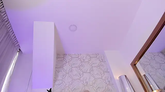 Foxy200   online show from October 9, 2025, 7:58 pm