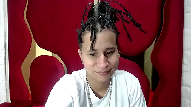 Snapshot of Im_Milan_Rs chatting on March 4, 2025, 12:18 am Im Milan Rs online show from March 4, 2025, 12:18 am