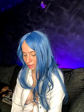 HannaSmiith online show from November 19, 2025, 1:00 pm