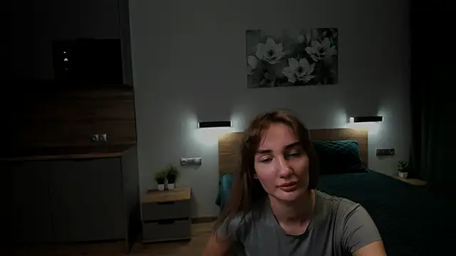 chloewallace online show from January 30, 2025, 6:32 pm