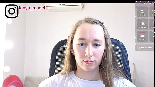 --Model--2 online show from November 24, 2025, 11:49 pm