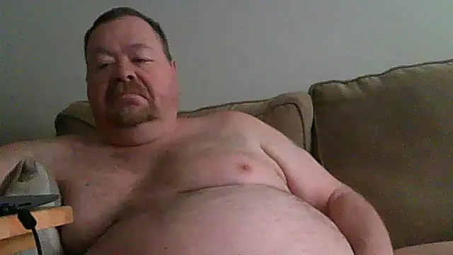 Snapshot of hitman_35 chatting on June 11, 2026, 4:59 pm hitman 35 online show from June 11, 2026, 4:59 pm