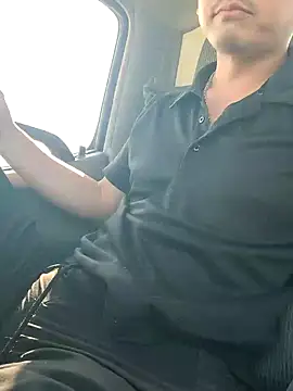 Snapshot of da--------i chatting on October 14, 2025, 4:13 am da--------i online show from October 14, 2025, 4:13 am