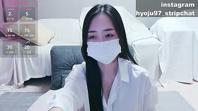 hyoju97 online show from February 20, 2025, 11:42 am