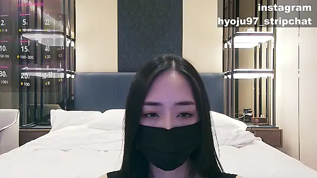 hyoju97 online show from February 21, 2025, 11:11 am