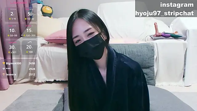 hyoju97 online show from February 26, 2025, 7:53 pm